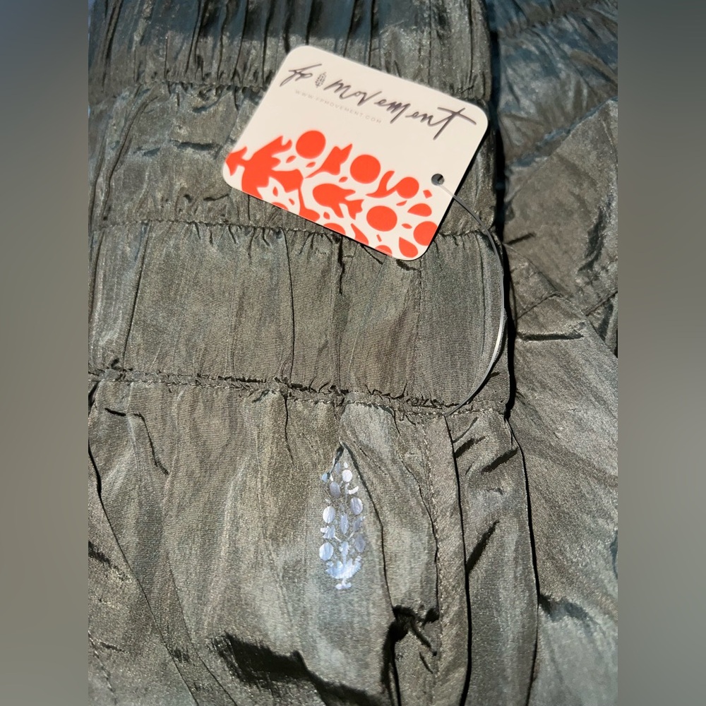 Free People Movement The Way Home Army Green Jogger Pants Sz M - Picture 8 of 8